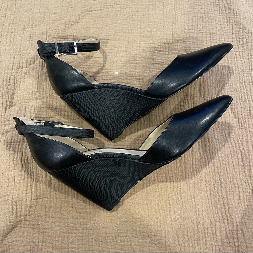 Marc Fisher Black Wedge Heels